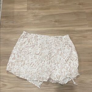Women's Cream Patterned Skort